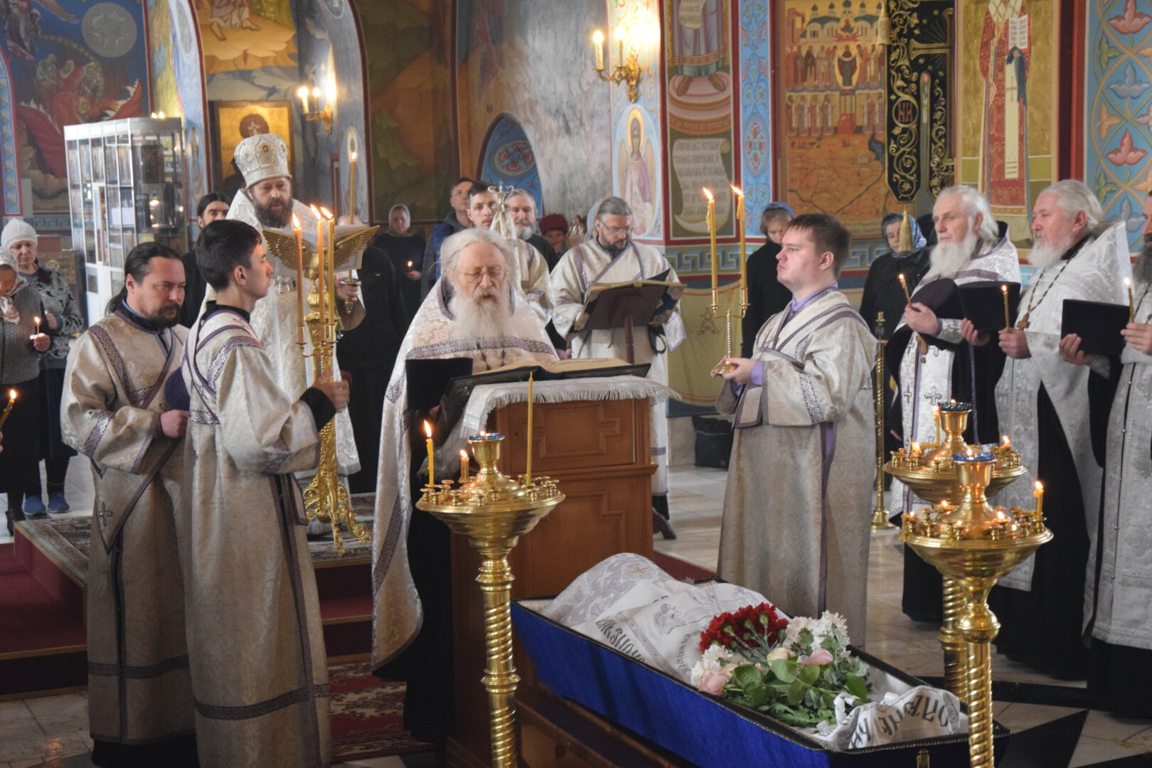 Абакан Пасха в Преображенском соборе