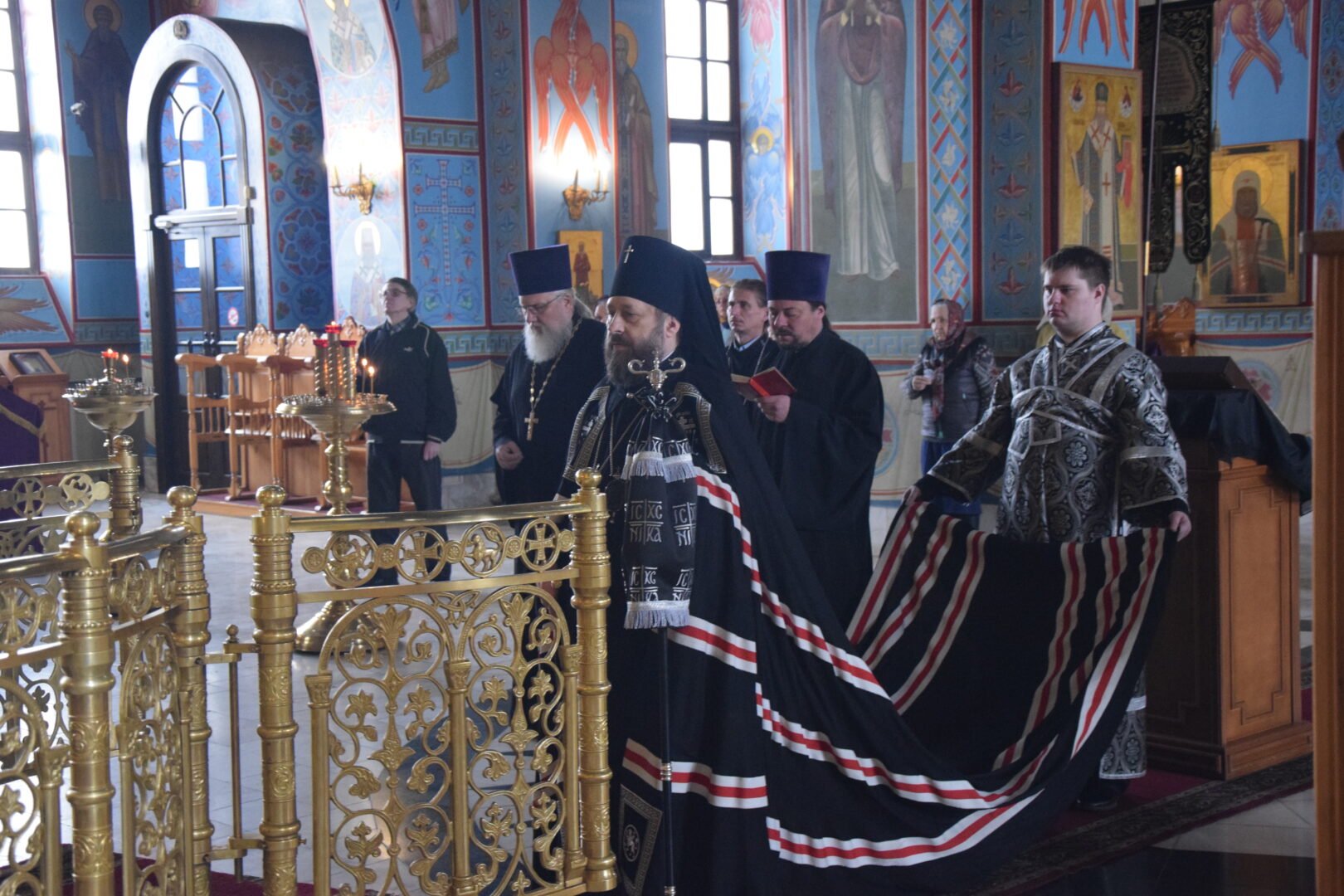 Архиерейское служение в Великий Понедельник | 11.04.2023 | Абакан -  БезФормата