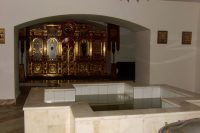 Нижний храм в честь новомучеников и исповедников Российских, баптистерий